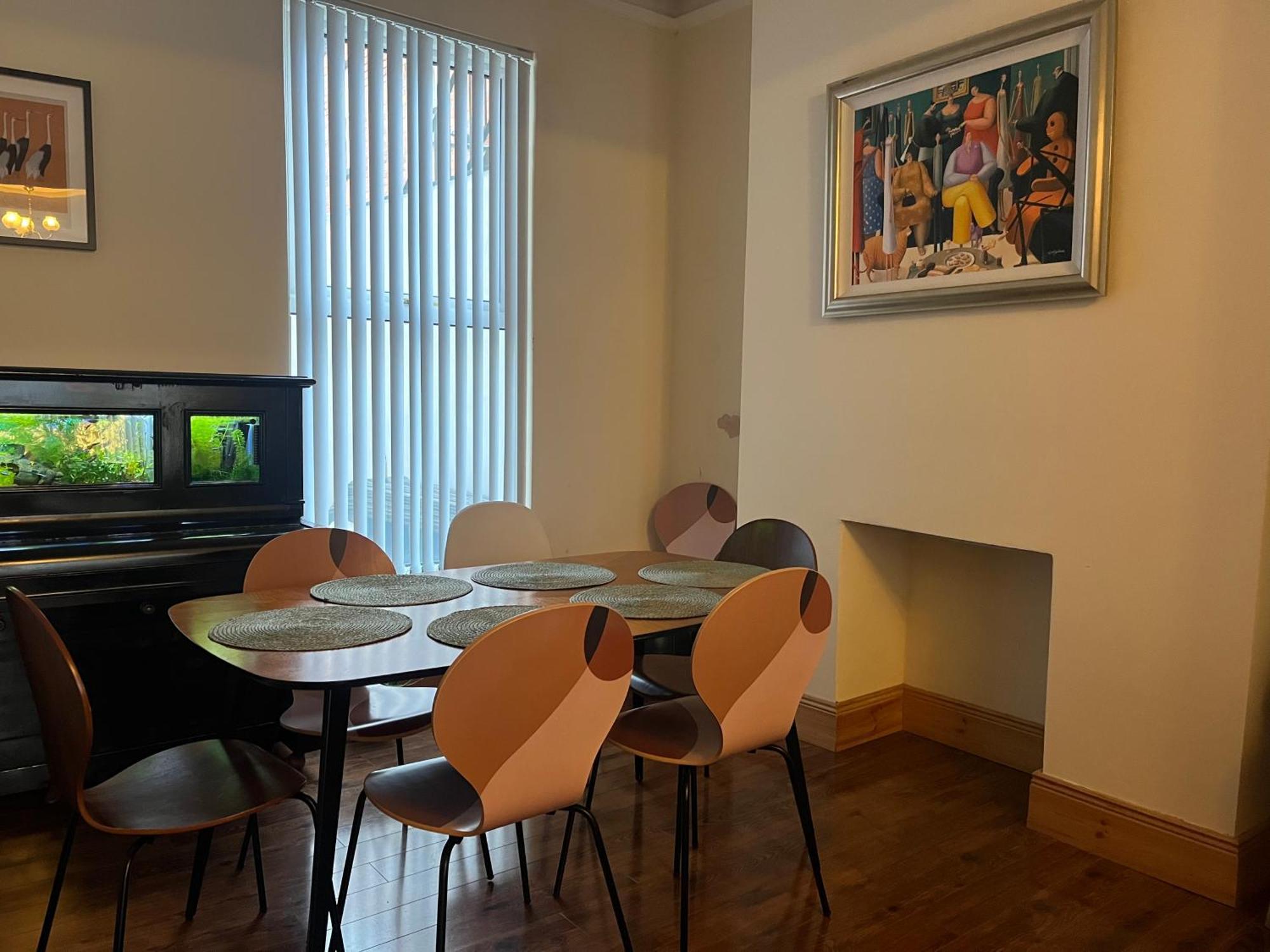 בלפסט Gr8 Hostel At The Mount מראה חיצוני תמונה