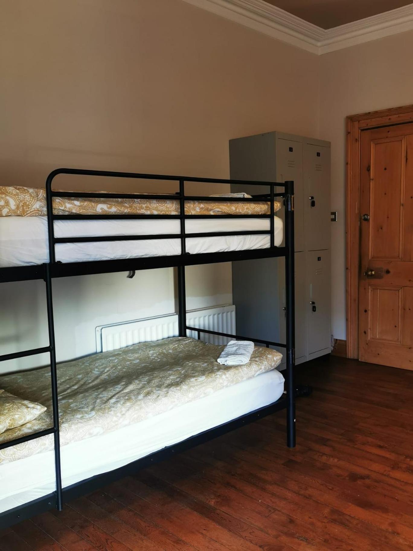 בלפסט Gr8 Hostel At The Mount מראה חיצוני תמונה