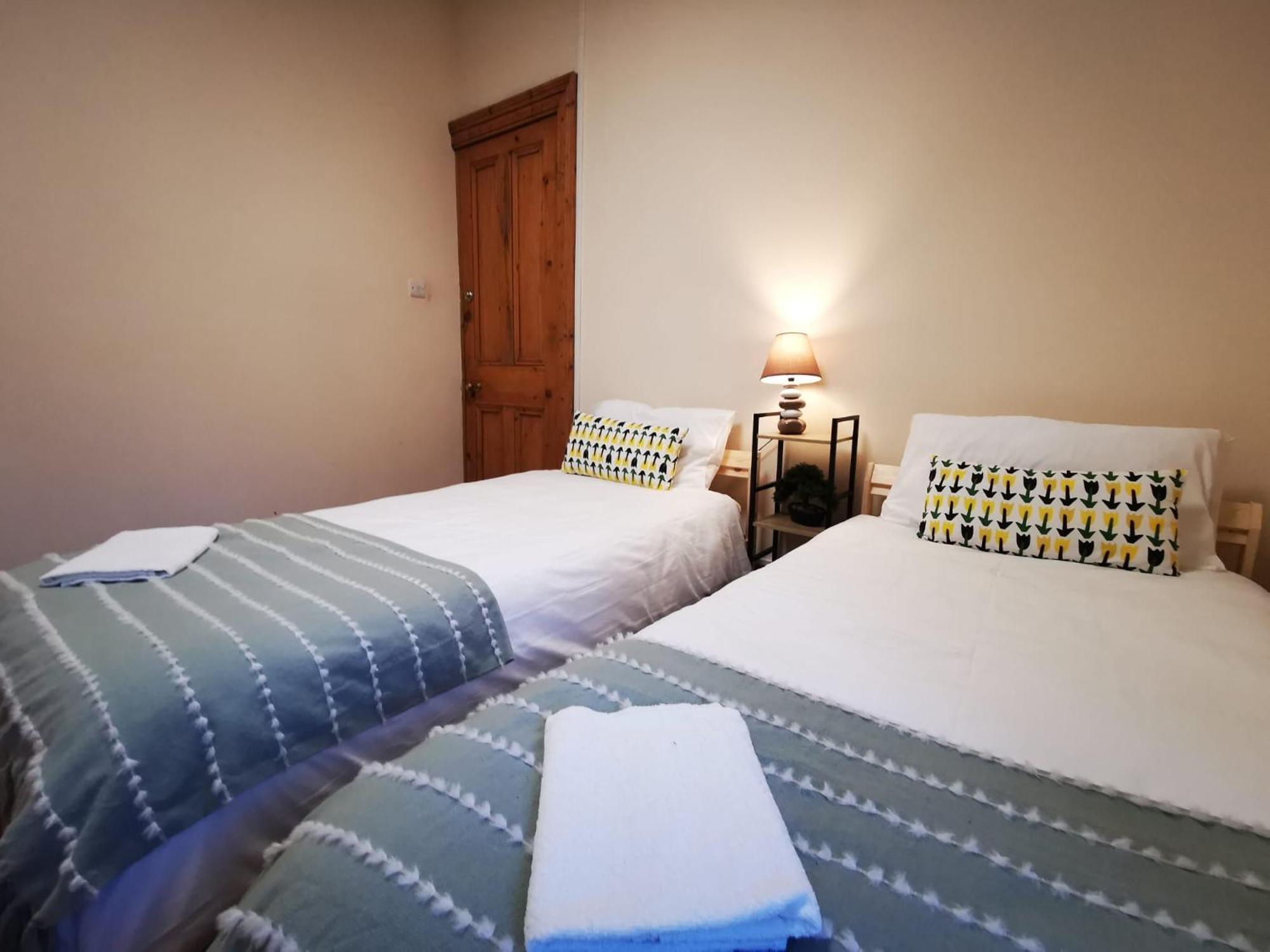 בלפסט Gr8 Hostel At The Mount מראה חיצוני תמונה
