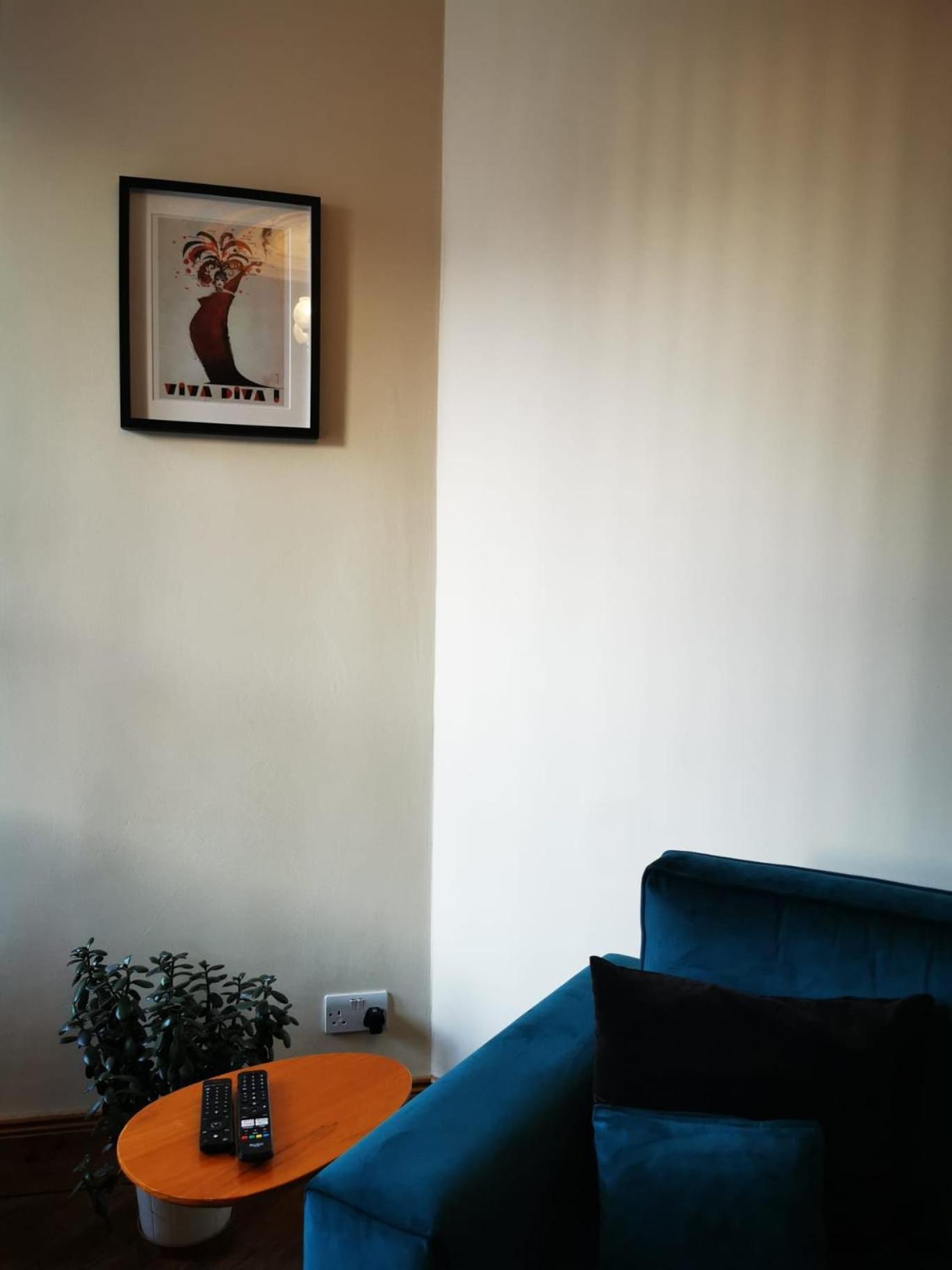 בלפסט Gr8 Hostel At The Mount מראה חיצוני תמונה